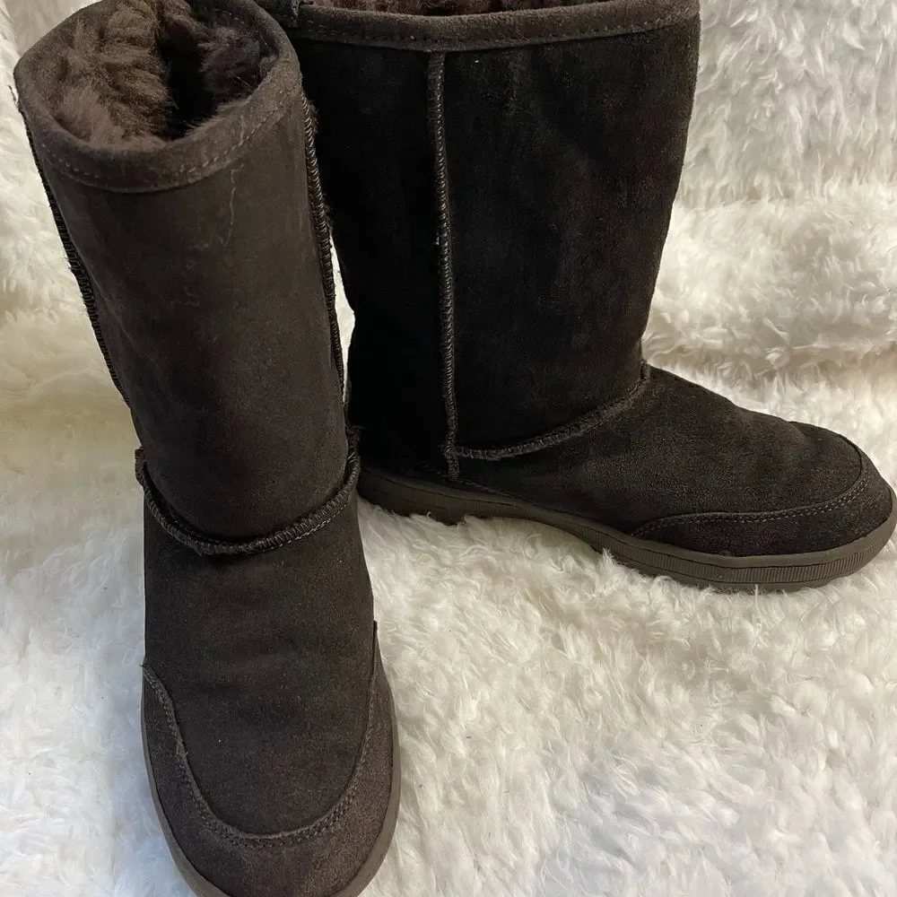 BearPaw dark brown leather side boots with sheep skin / wool fur lining …